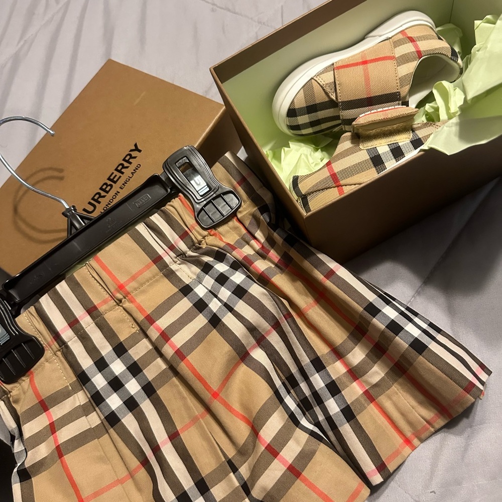 Burberry Beige and Red Shoes